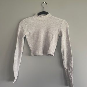 Mock neck long sleeve crop top
